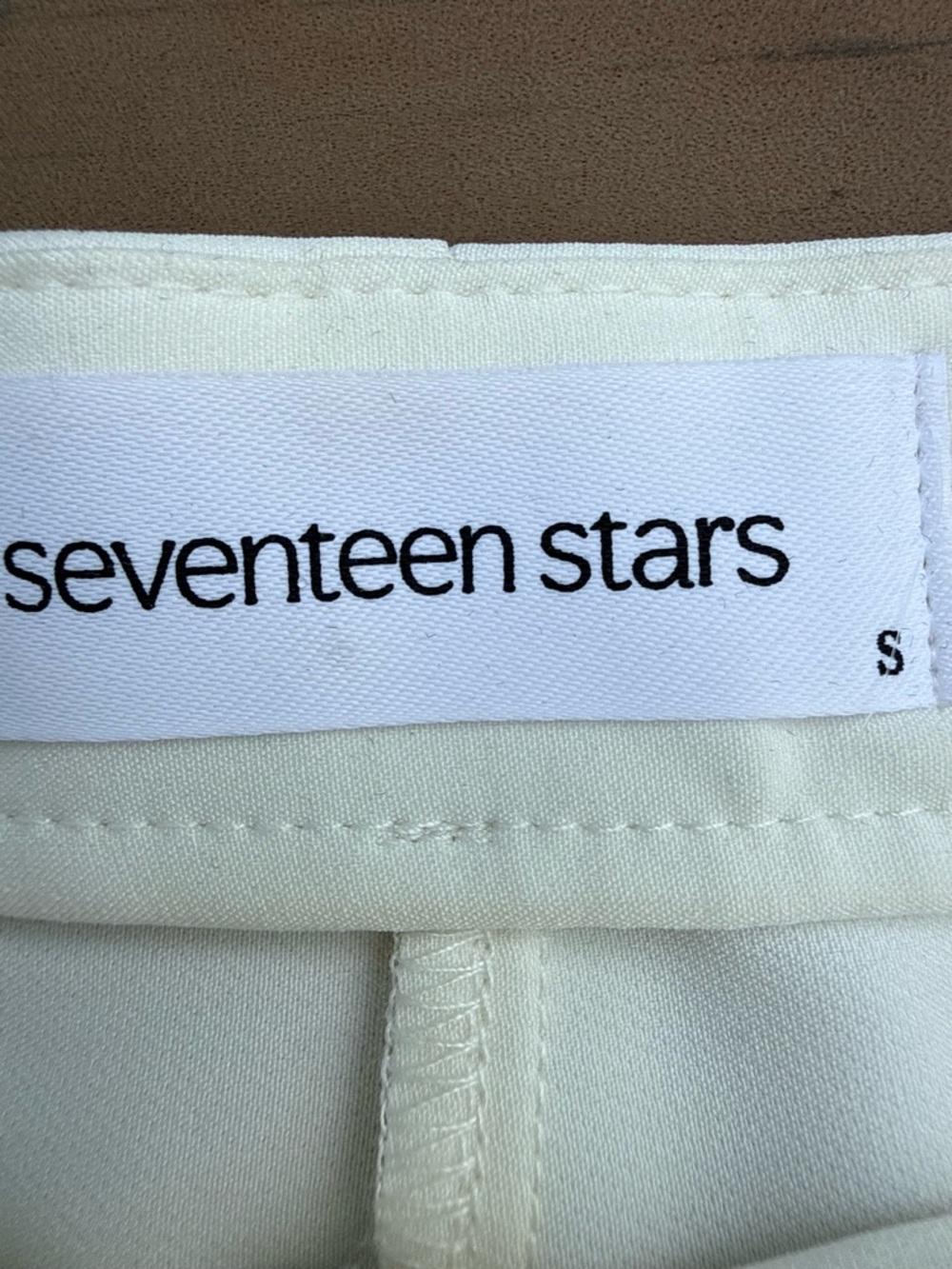 Clean White Wrap-Front Skort Shorts - Picture 4 of 4